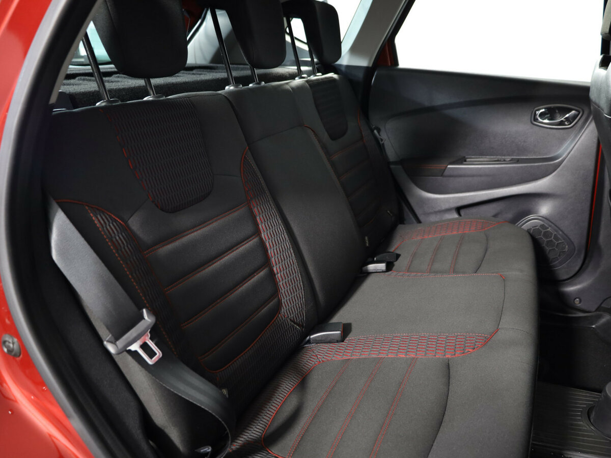 Renault Kaptur 2018 года с пробегом. Фото: #13