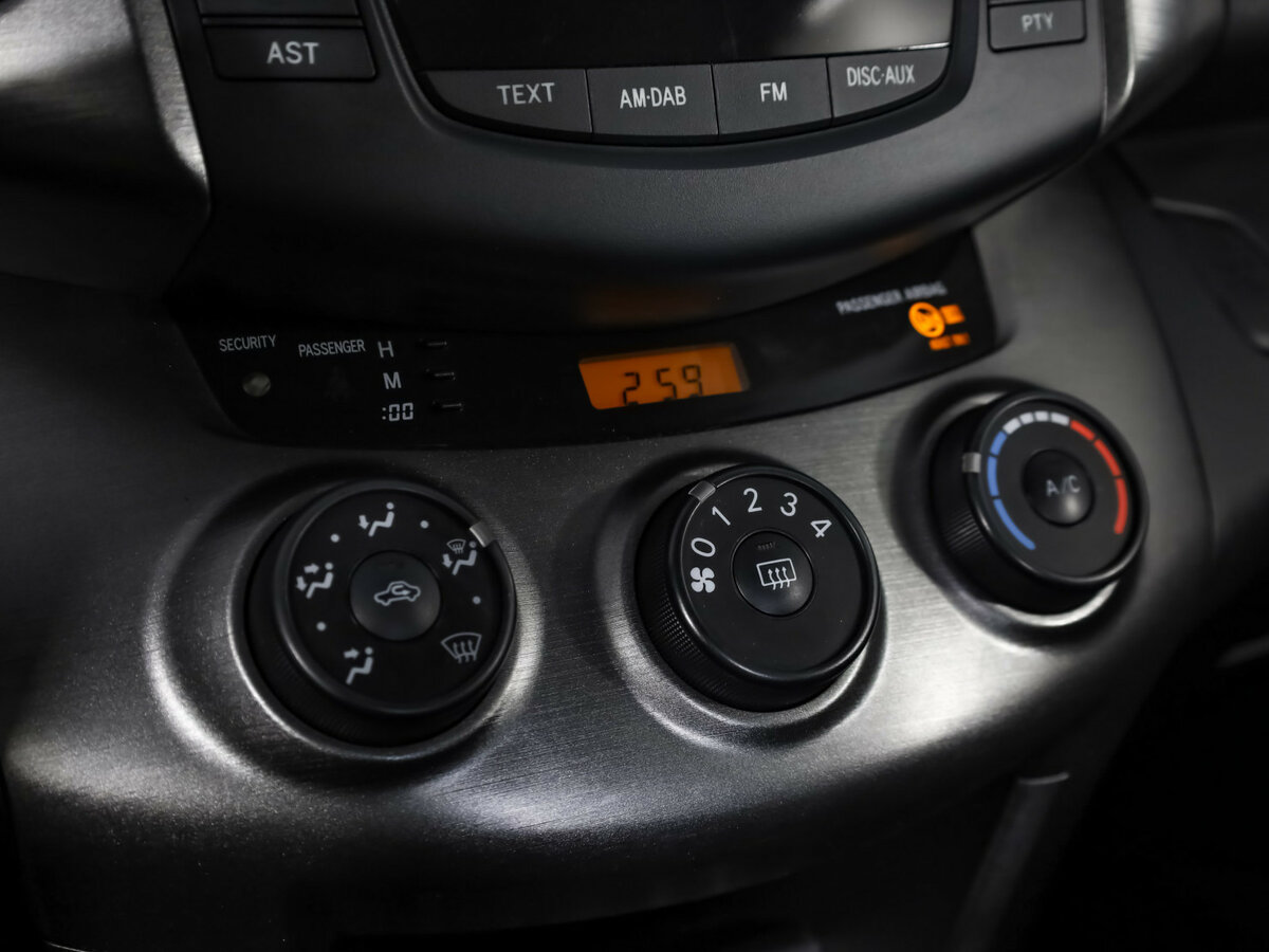 Б/У Тойота Рав4 2012 года. Фото: #13