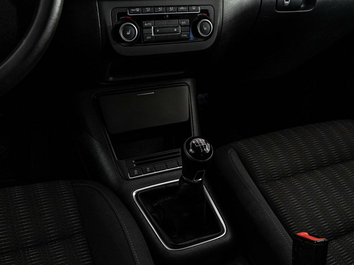 Б/У Фольксваген Тигуан 2012 года. Фото: #9