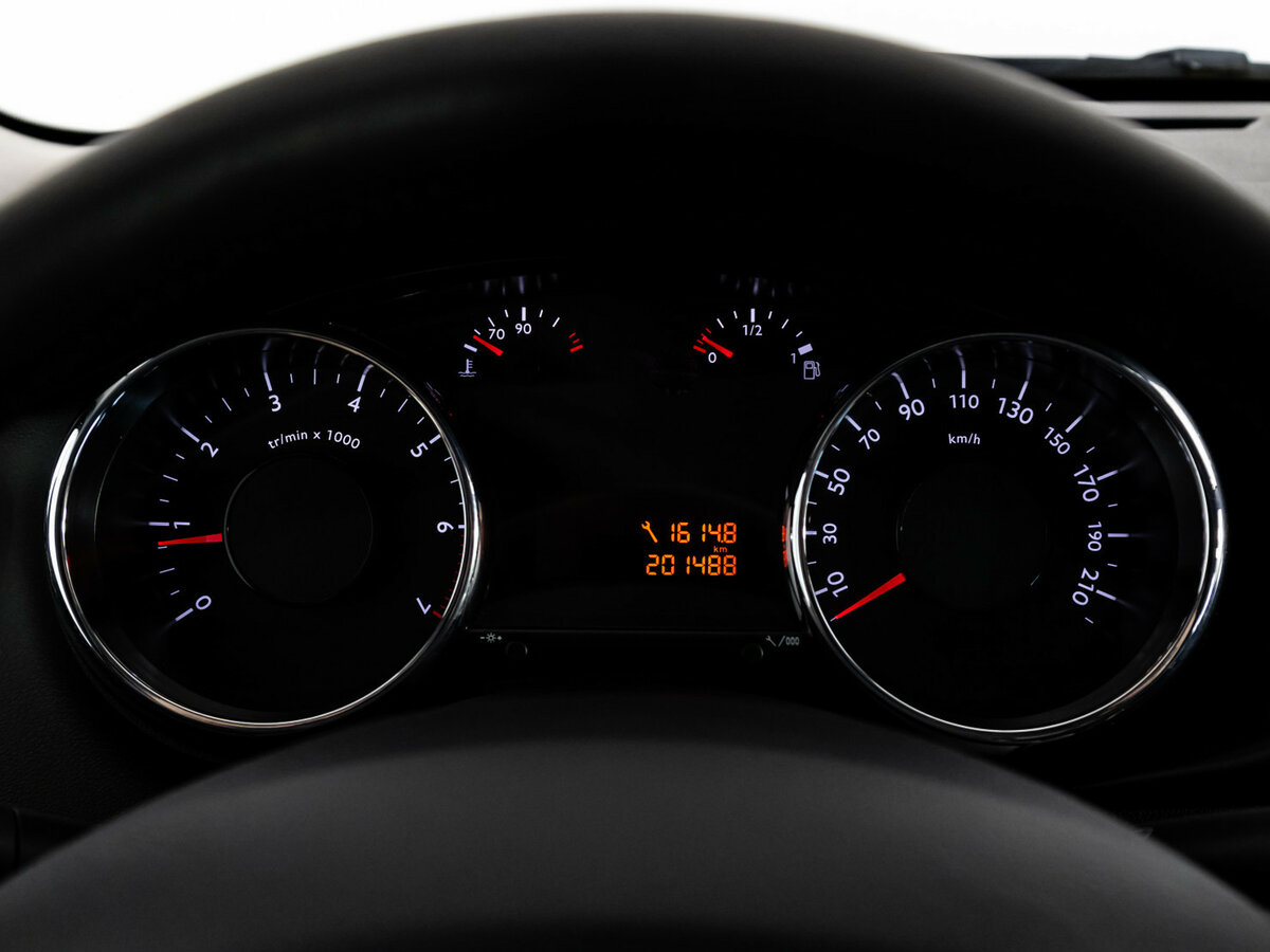 Б/У Пежо 3008 2014 года. Фото: #20