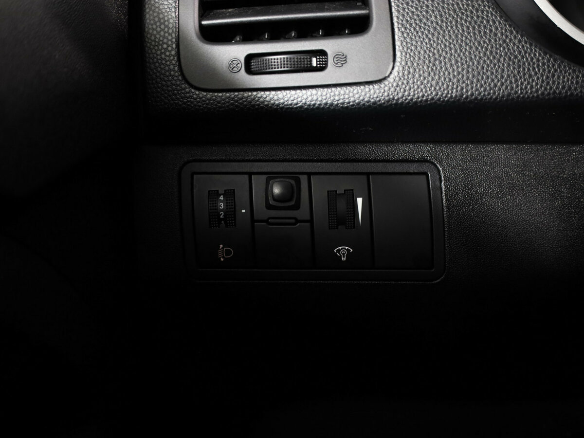 Б/У Киа Венга 2012 года. Фото: #17