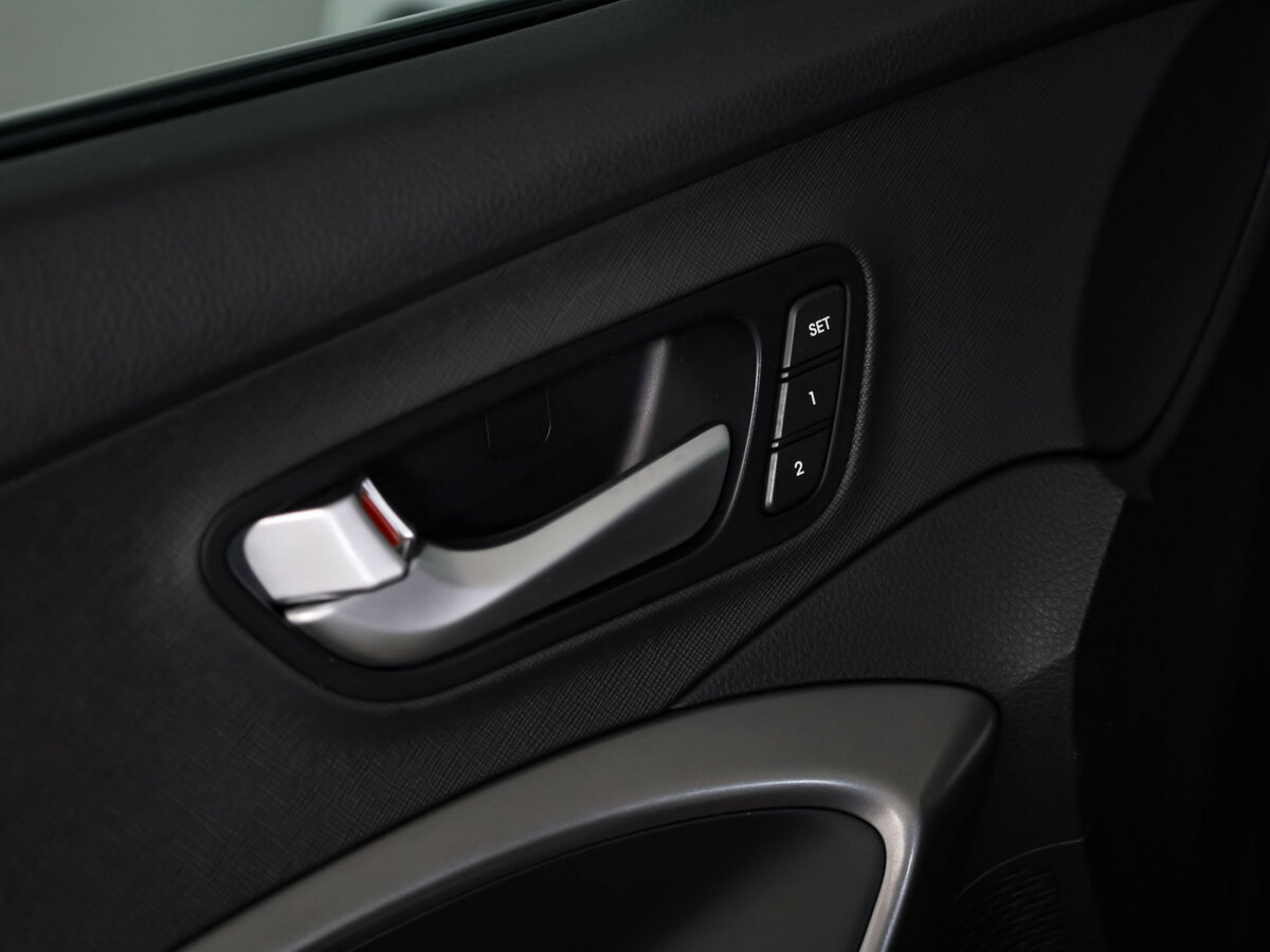 Hyundai Santa Fe 2012 года с пробегом. Фото: #14