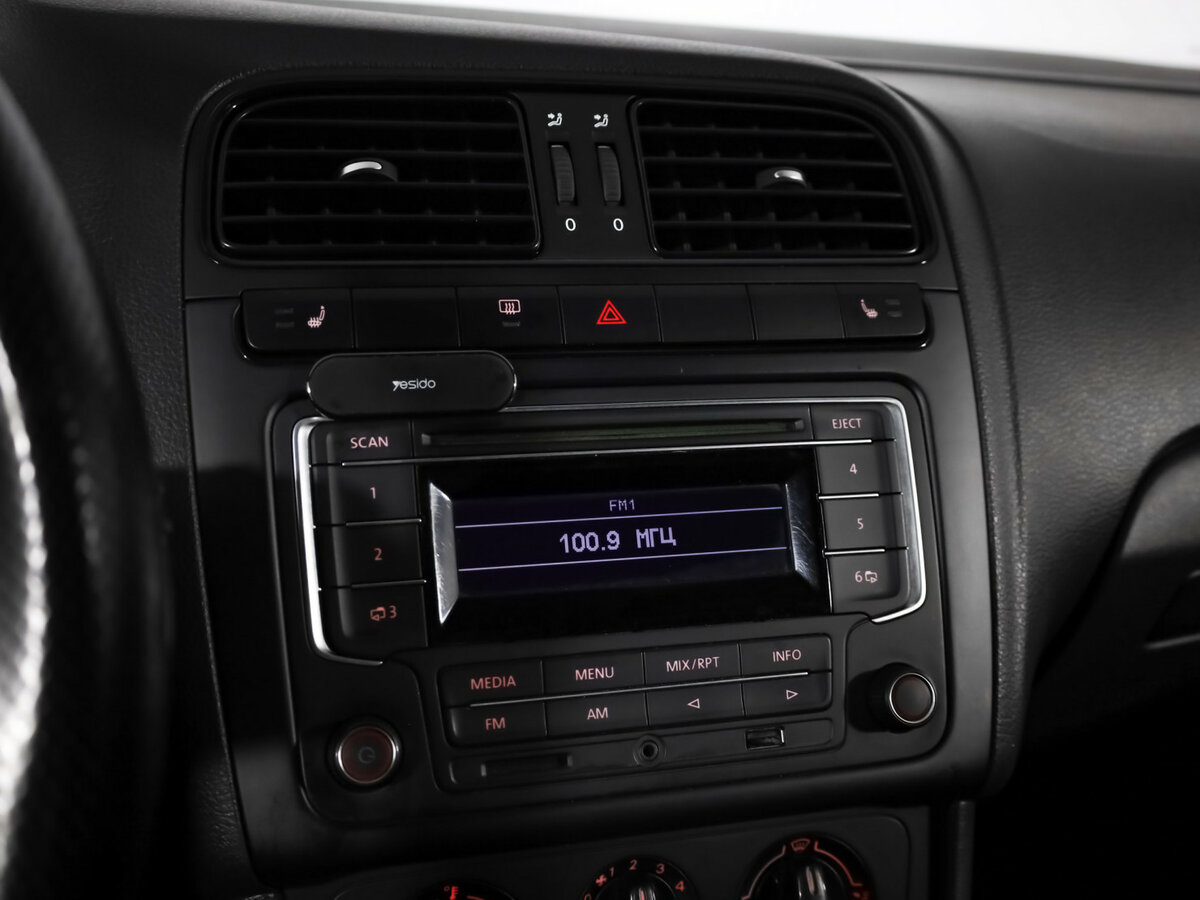 Б/У Фольксваген Поло 2013 года. Фото: #10