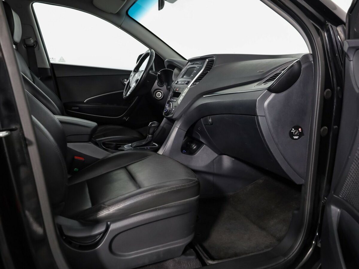 Hyundai Santa Fe 2016 года с пробегом. Фото: #20