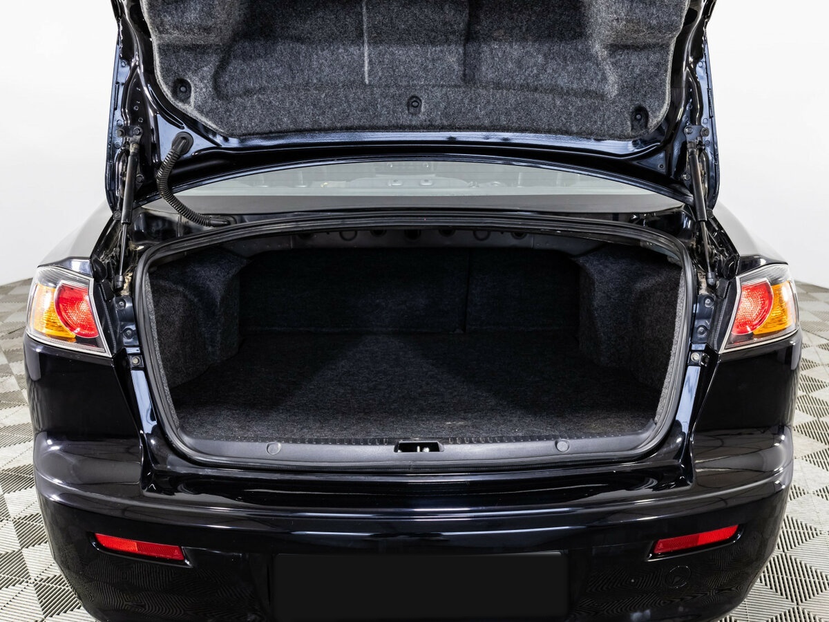 Б/У Митсубиши Лансер 2012 года. Фото: #14