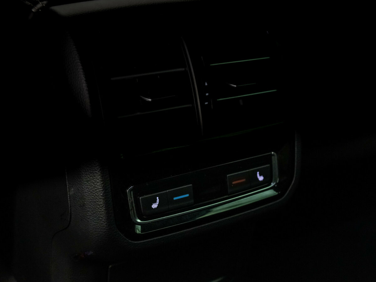 Б/У Фольксваген Пассат 2018 года. Фото: #21