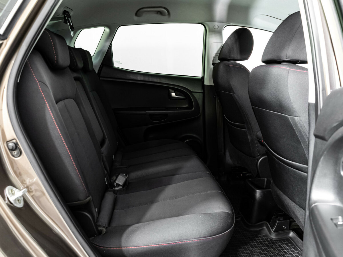 Б/У Киа Венга 2016 года. Фото: #11