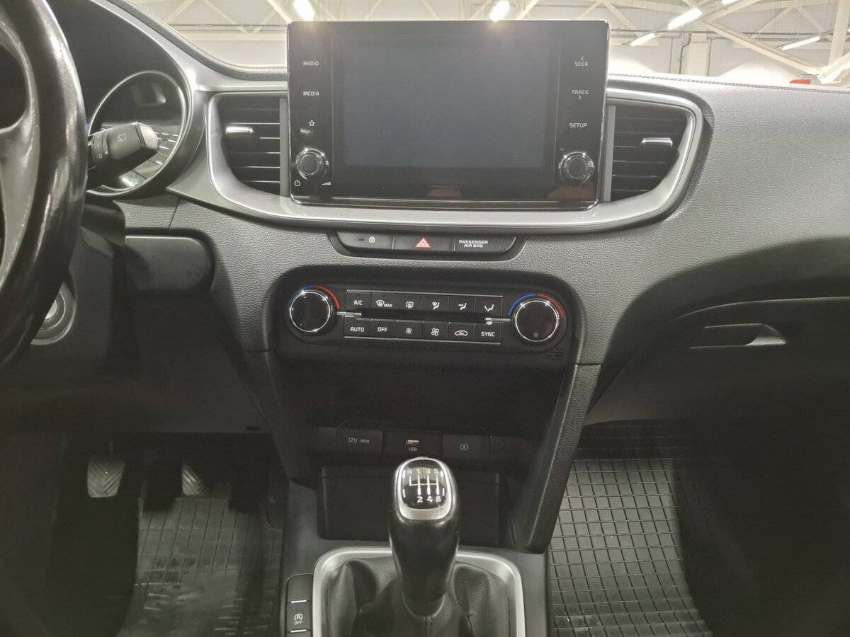 Kia Ceed 2019 года с пробегом. Фото: #14