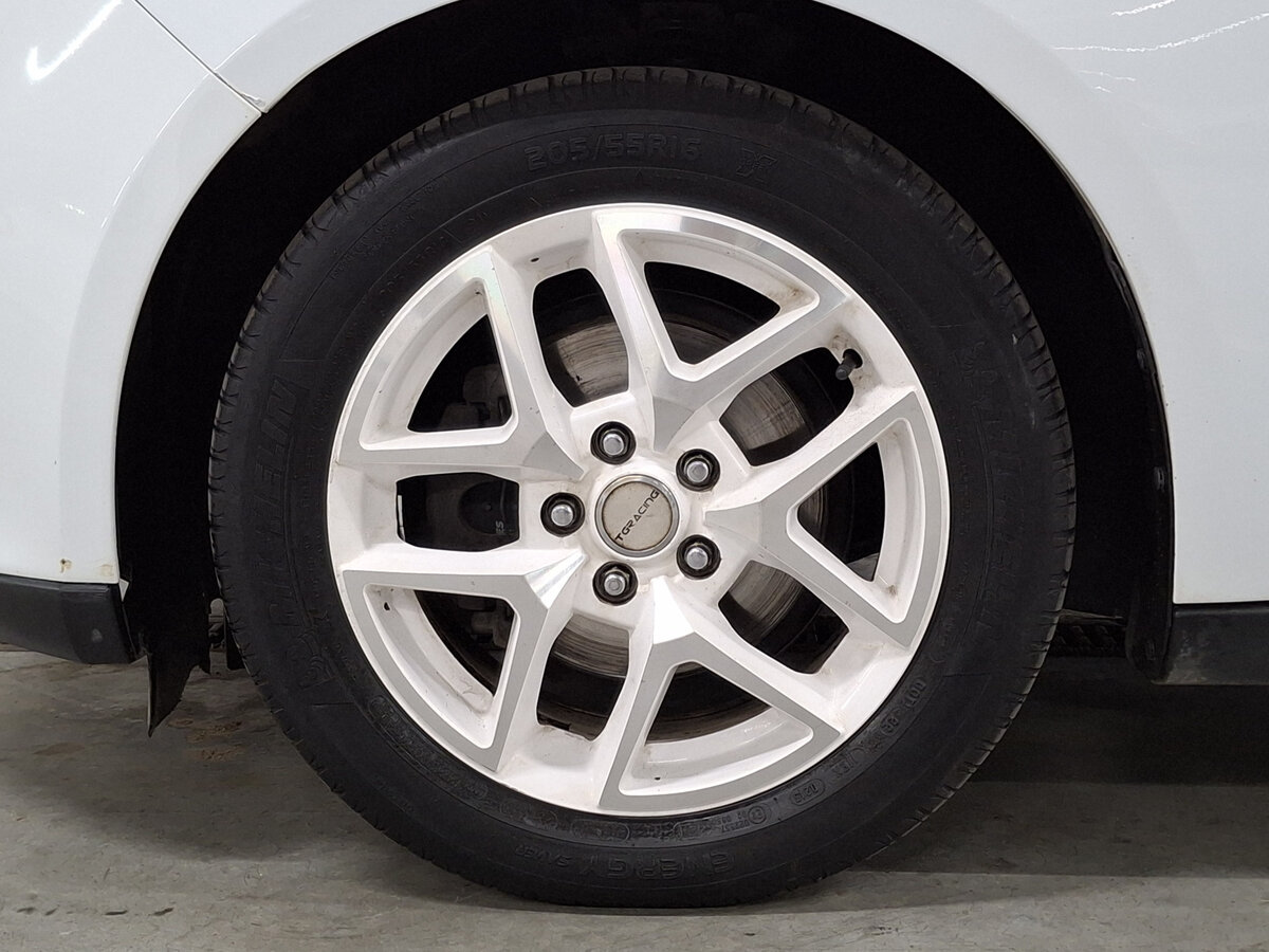 Ford Focus 2017 года с пробегом. Фото: #17