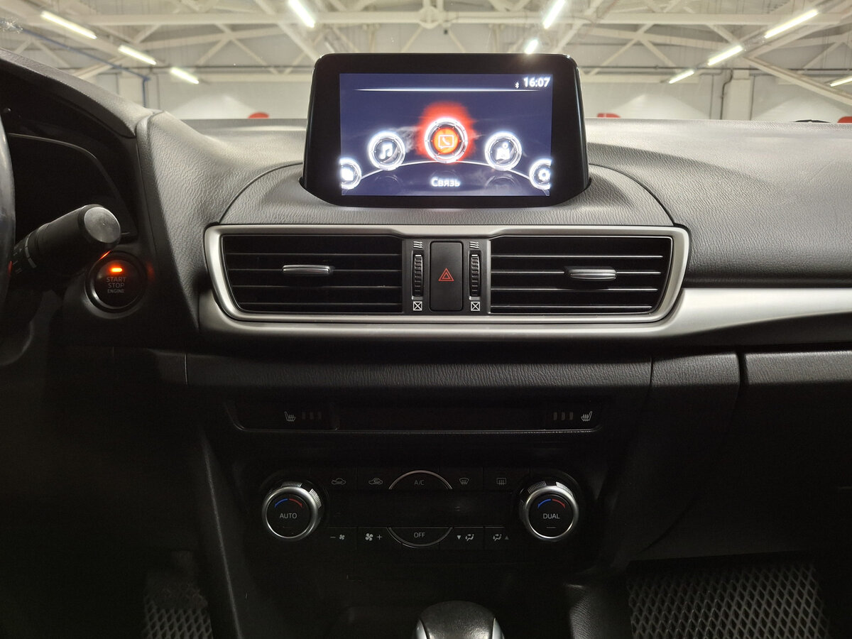 Mazda 3 2018 года с пробегом. Фото: #14