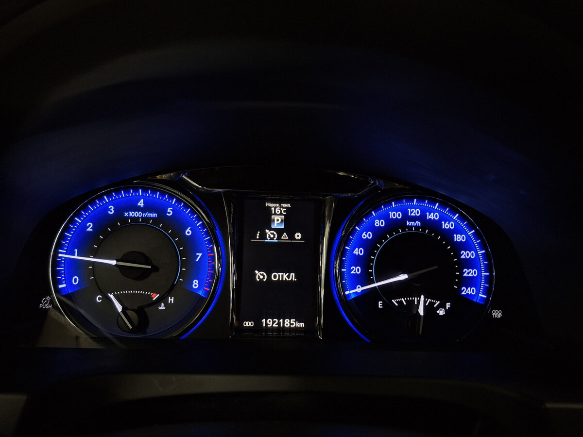 Toyota Camry 2015 года с пробегом. Фото: #12