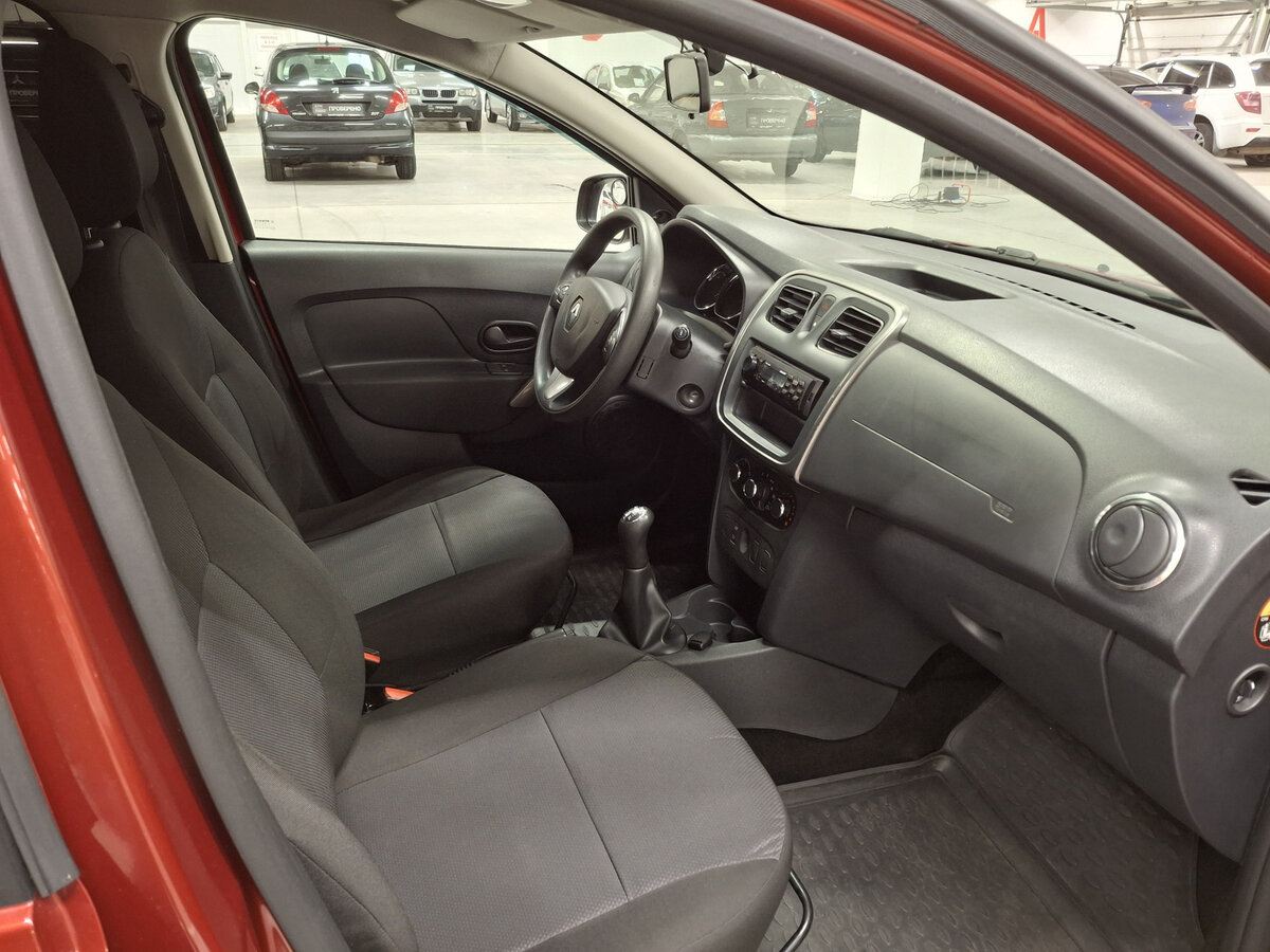 Renault Sandero 2017 года с пробегом. Фото: #10