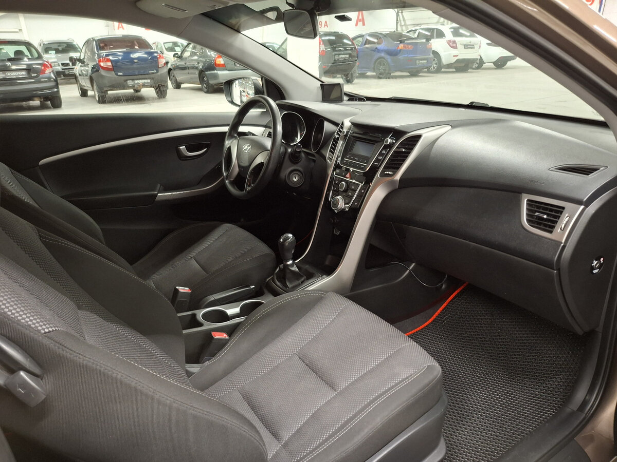 Hyundai i30 2013 года с пробегом. Фото: #10