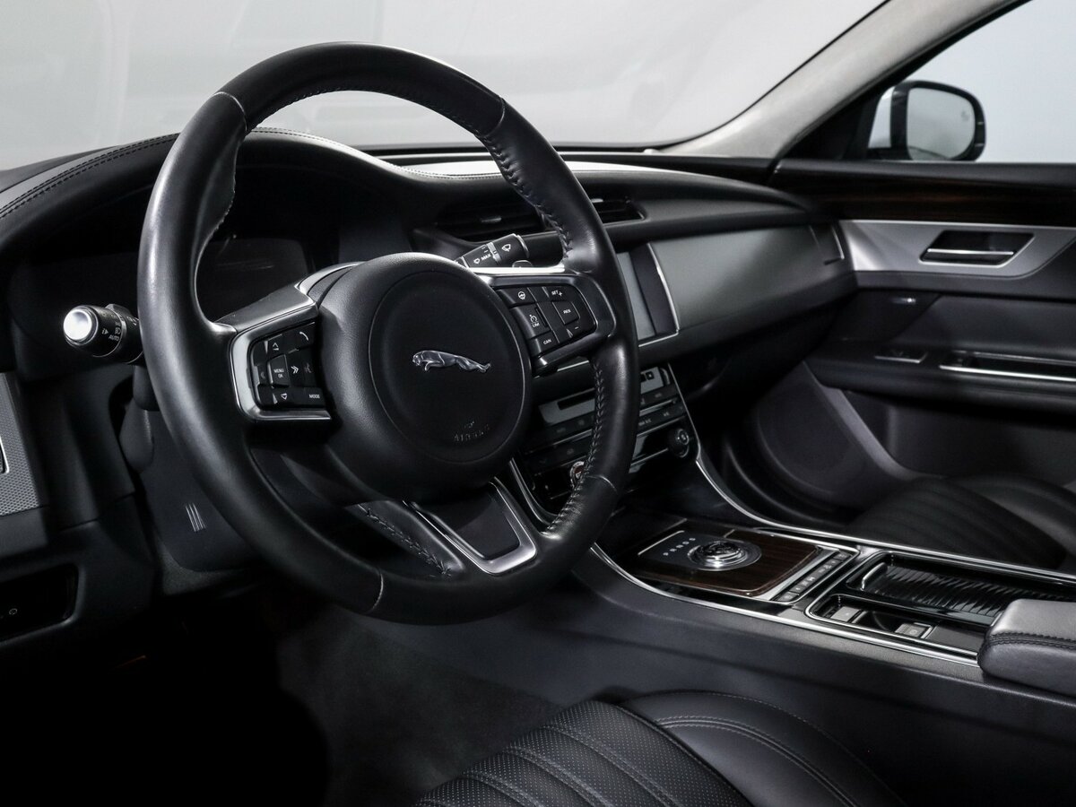 Jaguar XF 2018 года с пробегом. Фото: #10
