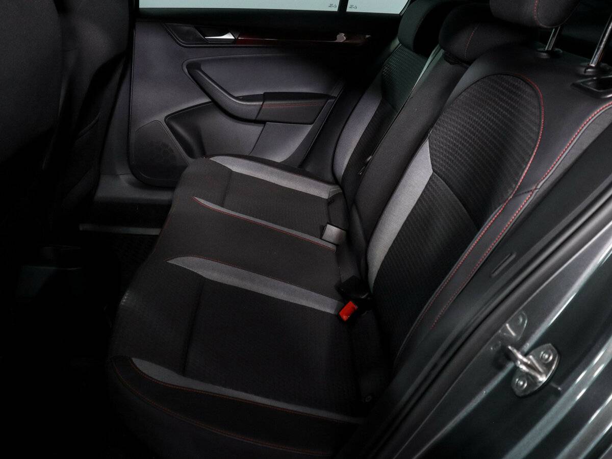 Б/У Фольксваген Поло 2021 года. Фото: #7