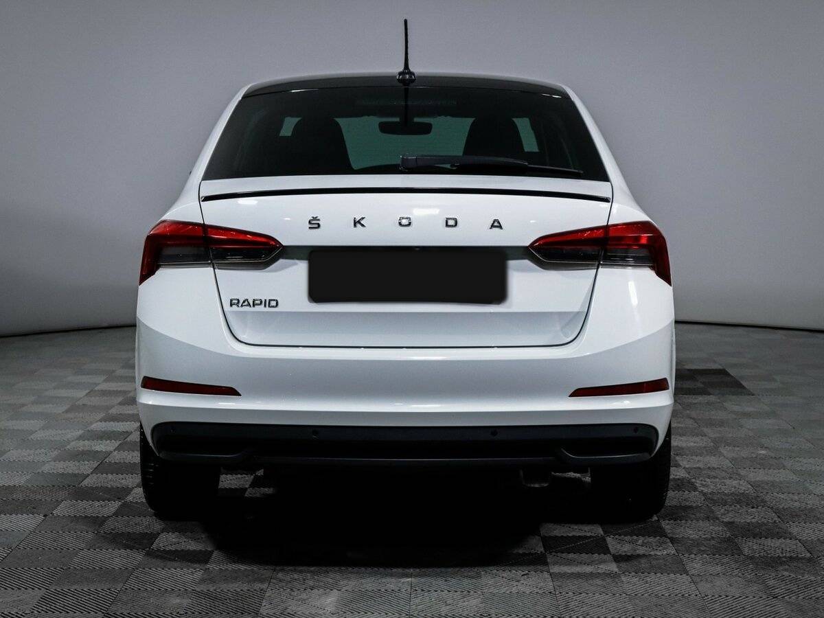 Б/У Шкода Рапид 2021 года. Фото: #4