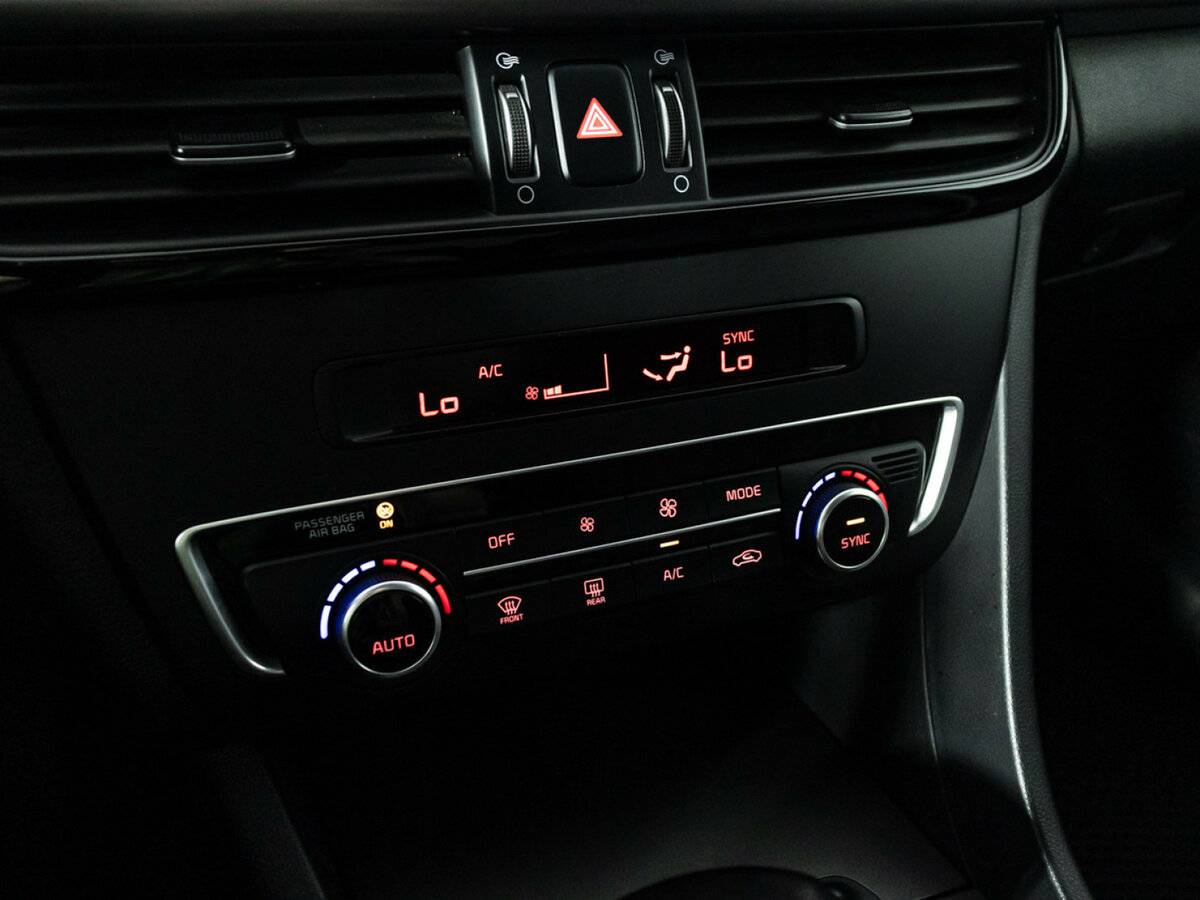 Б/У Киа Оптима 2017 года. Фото: #14