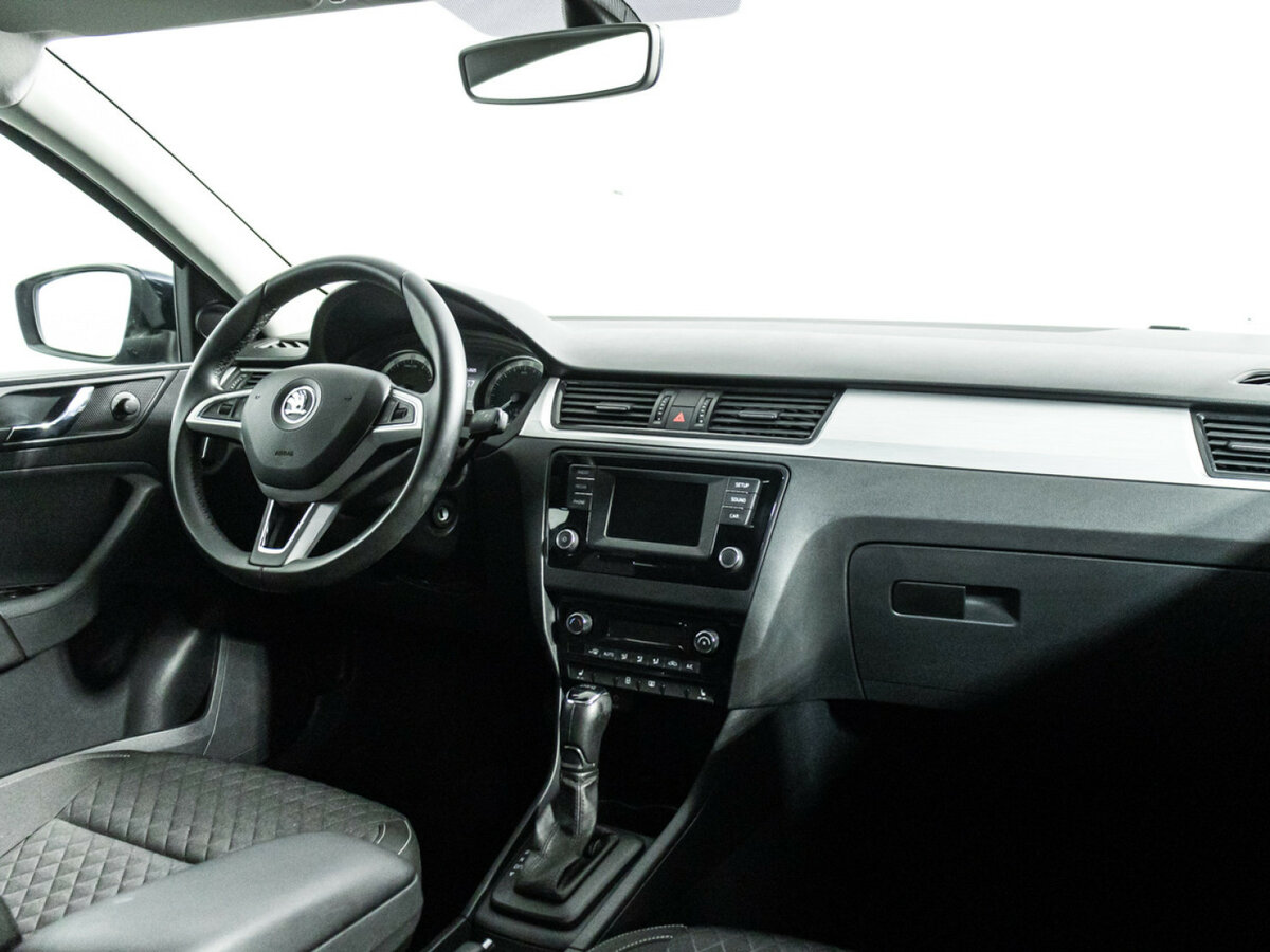 Б/У Шкода Рапид 2016 года. Фото: #8