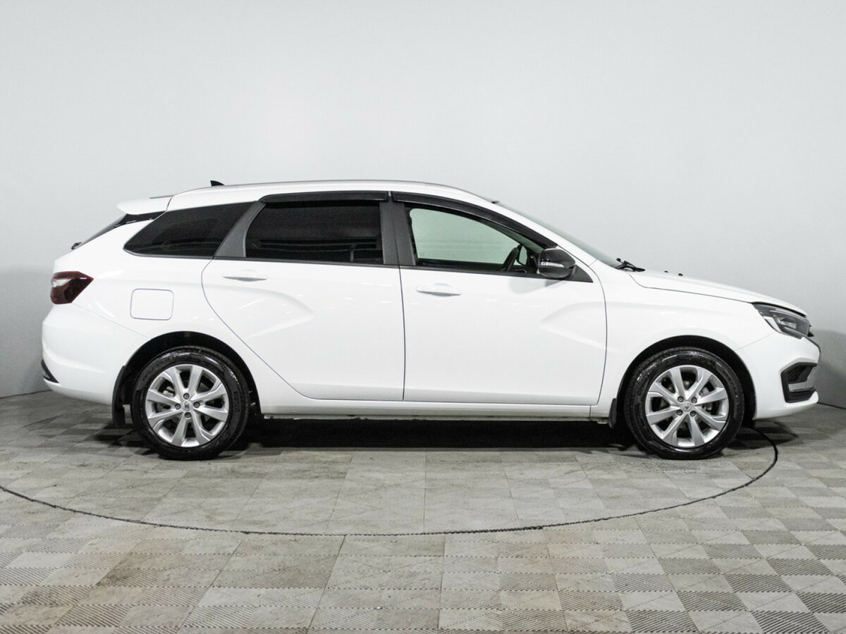 Б/У Лада (ВАЗ) Веста 2024 года. Фото: #3