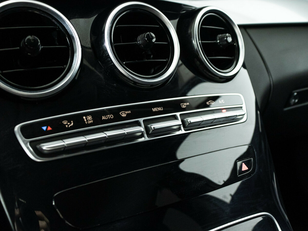 Mercedes-Benz C-Класс 2018 года с пробегом. Фото: #14