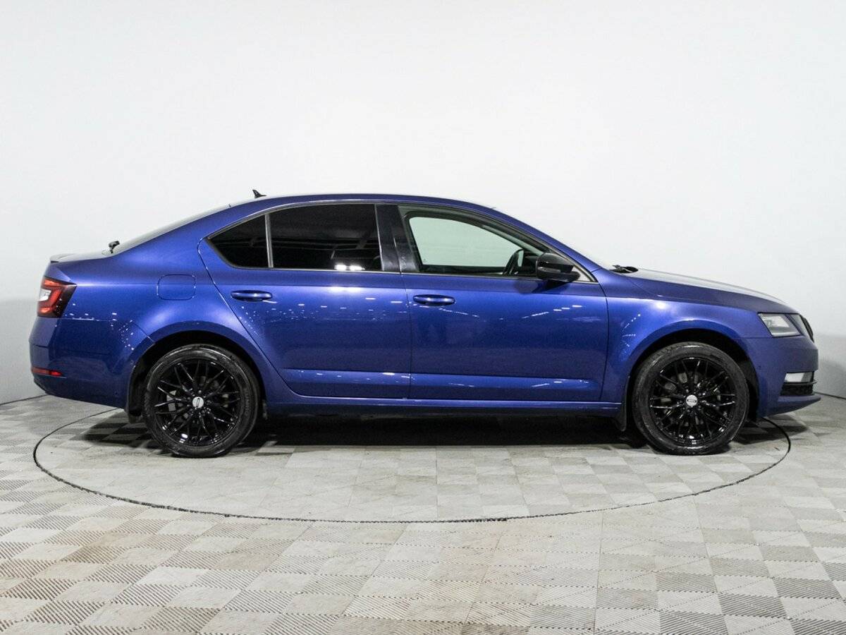 Б/У Шкода Октавия 2019 года. Фото: #3