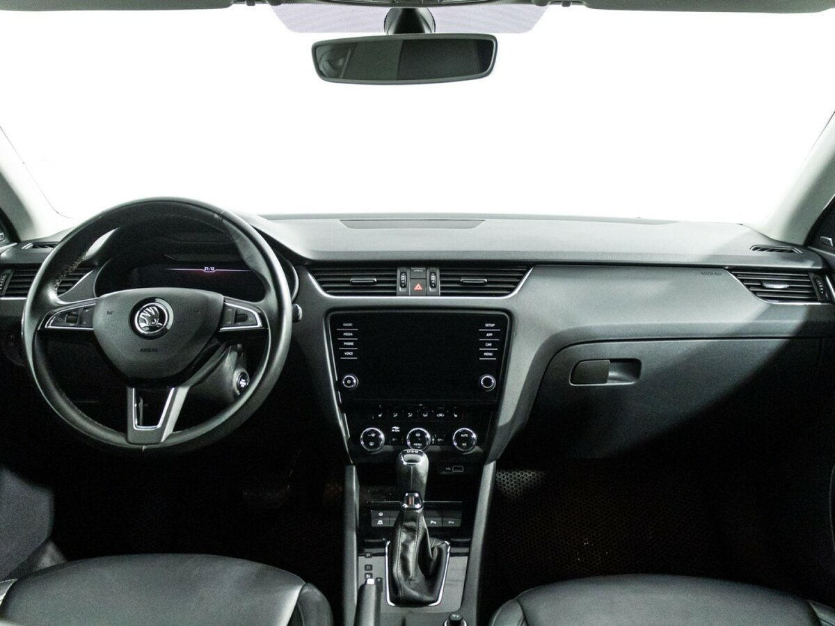 Б/У Шкода Октавия 2019 года. Фото: #11