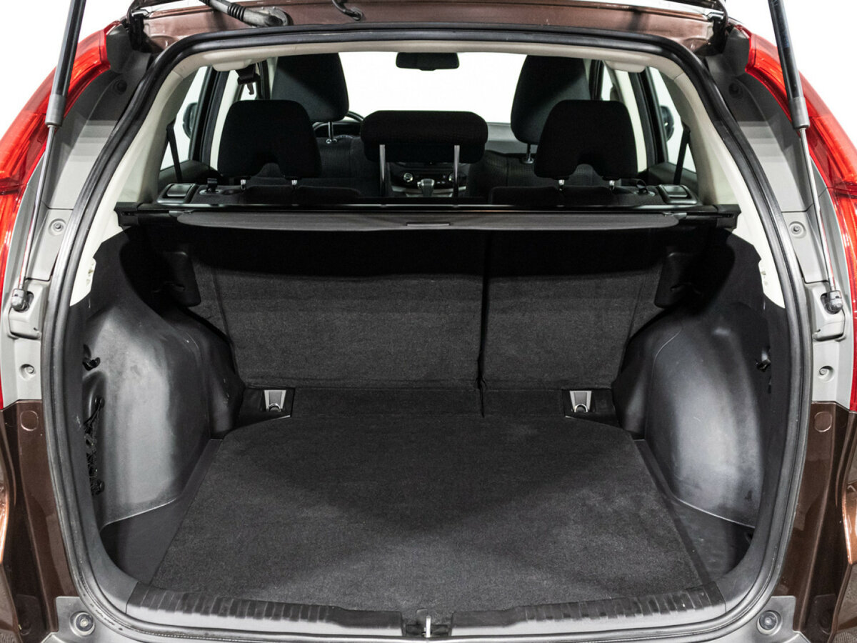 Б/У Хонда ЦР-В 2013 года. Фото: #17