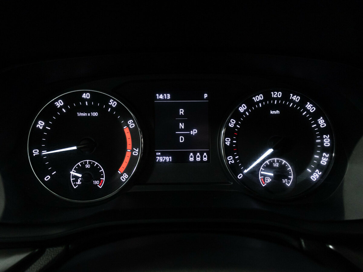 Б/У Шкода Октавия 2021 года. Фото: #11