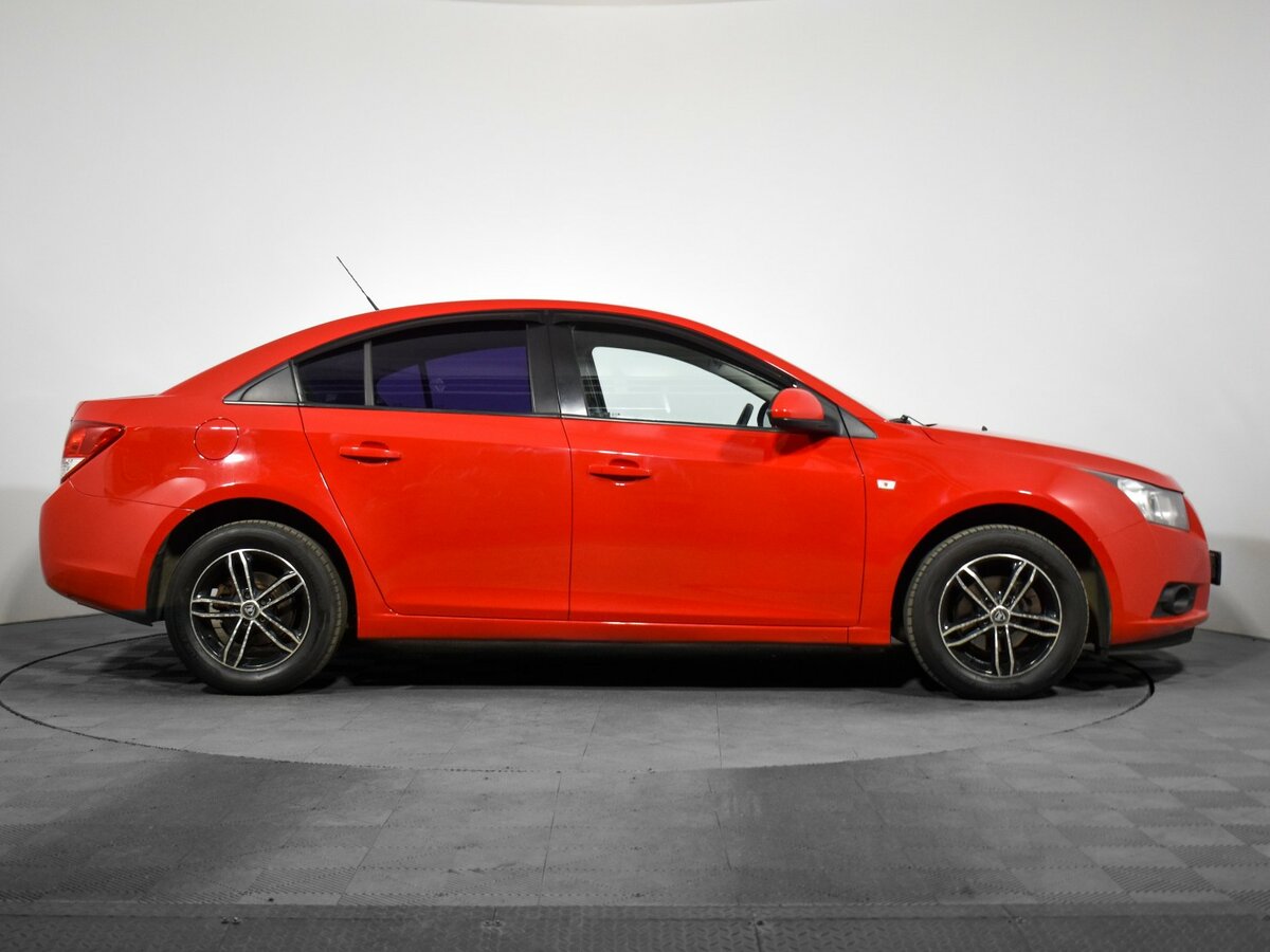 Б/У Шевроле Круз 2012 года. Фото: #3