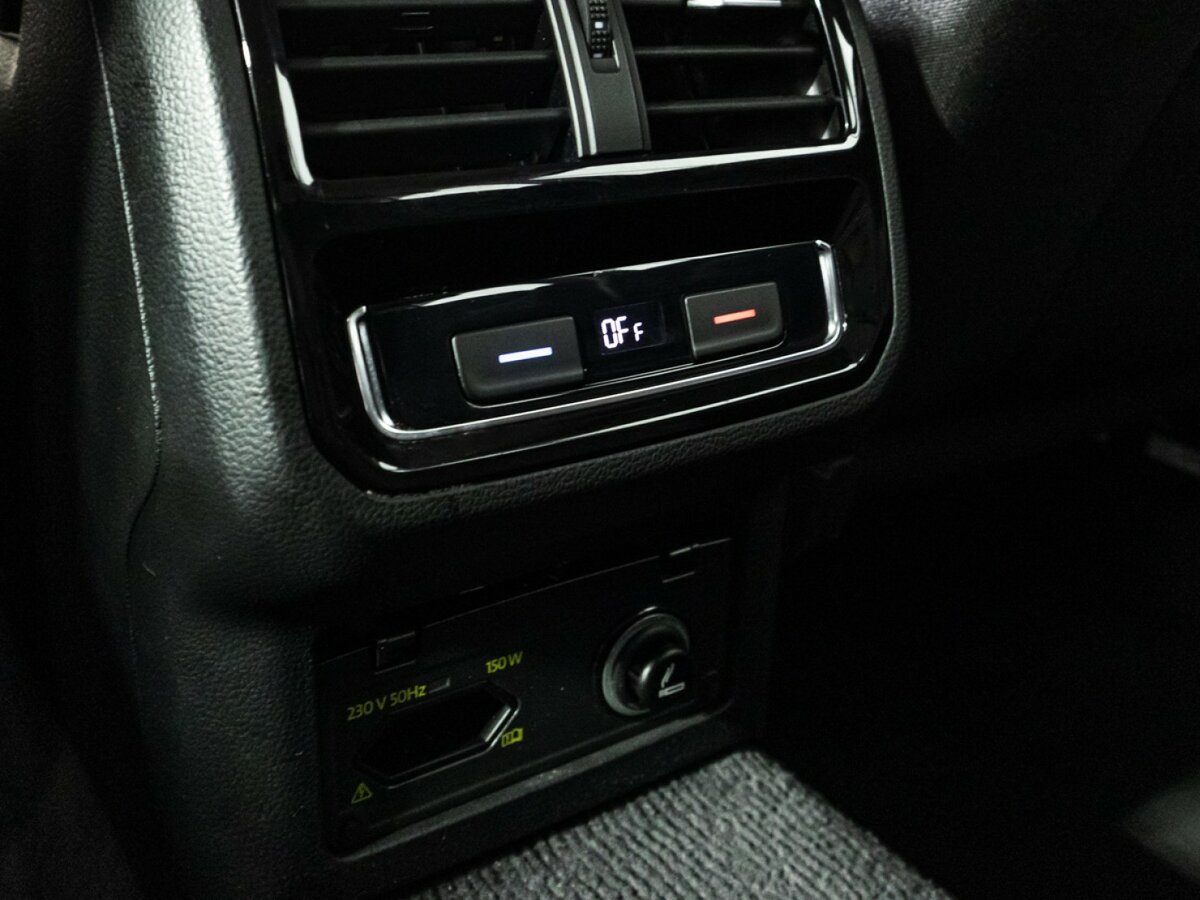 Б/У Фольксваген Пассат 2019 года. Фото: #17