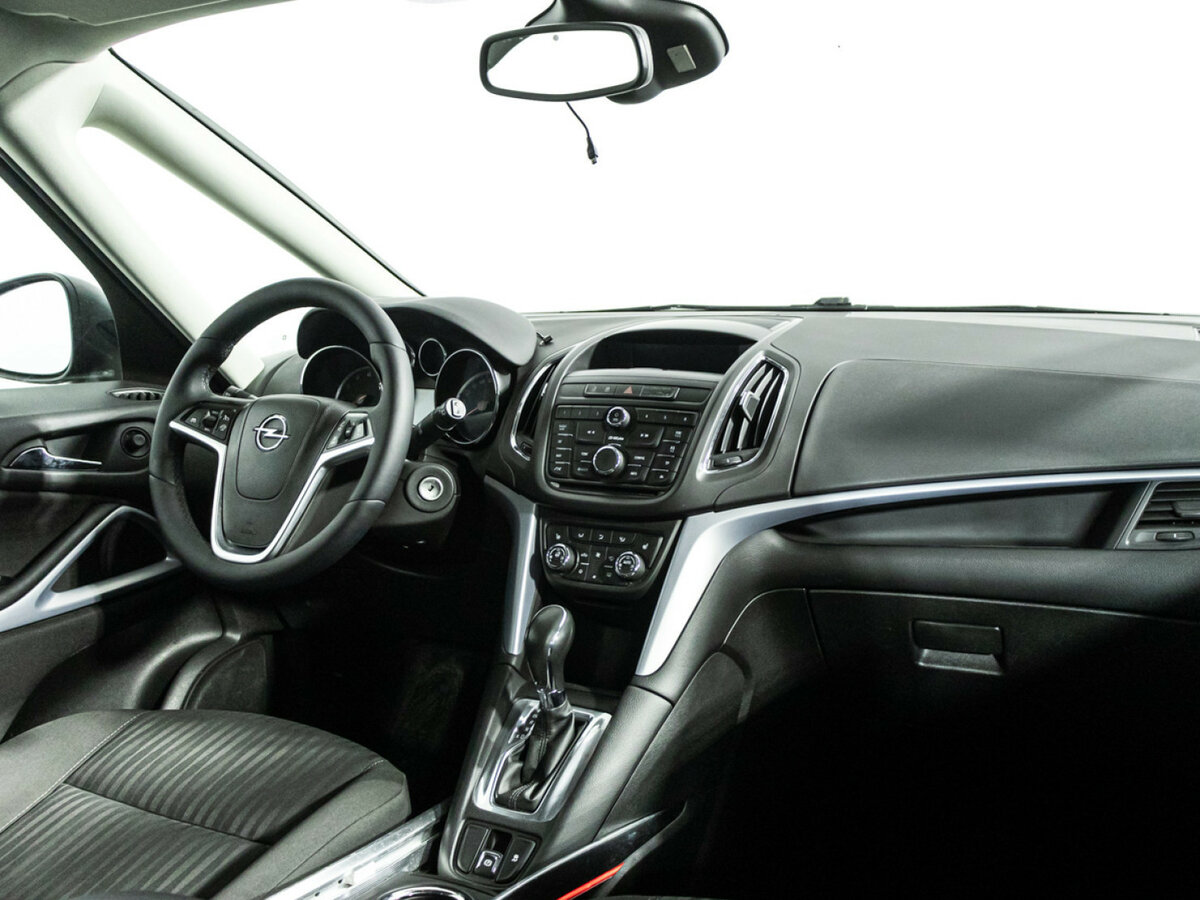 Б/У Опель Зафира 2013 года. Фото: #8