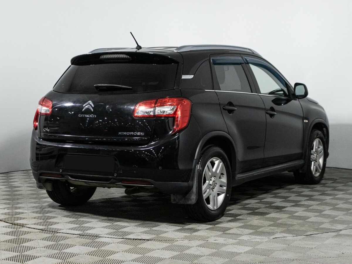 Б/У Ситроен Ц4 Эйркросс 2012 года. Фото: #4