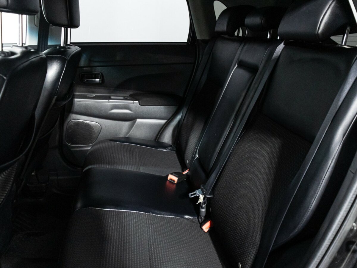 Б/У Ситроен Ц4 Эйркросс 2012 года. Фото: #9