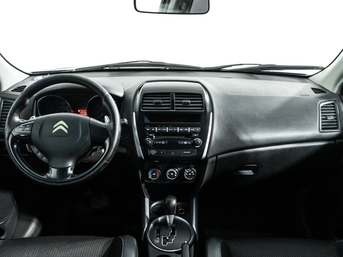 Б/У Ситроен Ц4 Эйркросс 2012 года. Фото: #12