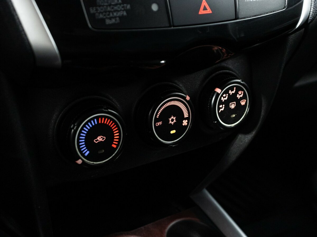 Б/У Ситроен Ц4 Эйркросс 2012 года. Фото: #15