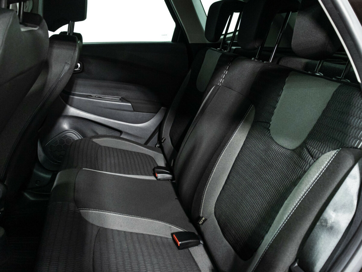 Б/У Рено Каптюр 2016 года. Фото: #9