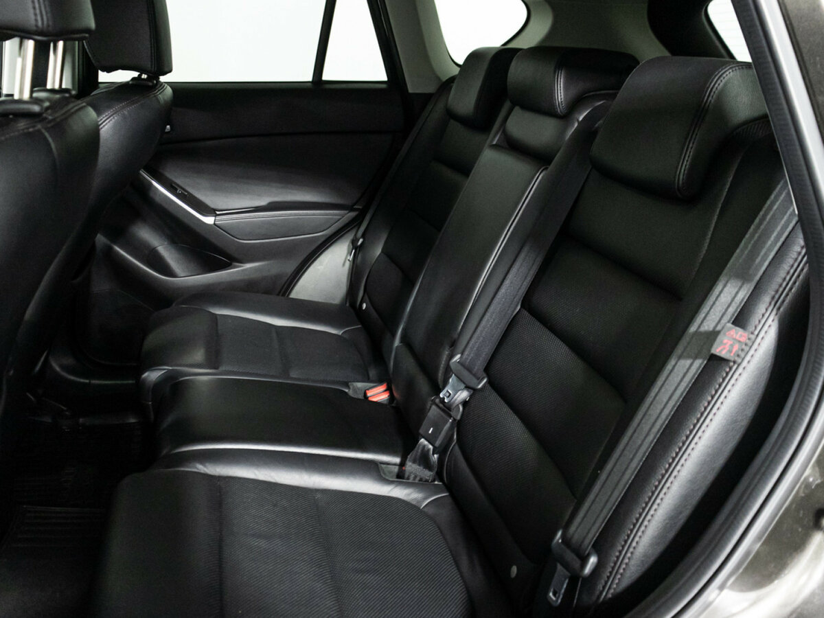 Б/У Мазда Ц-Икс-5 2016 года. Фото: #9