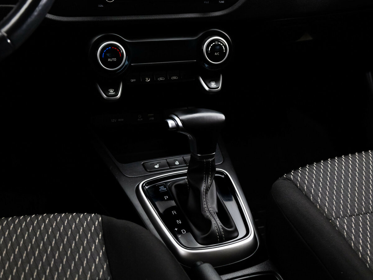 Б/У Киа Рио 2018 года. Фото: #9