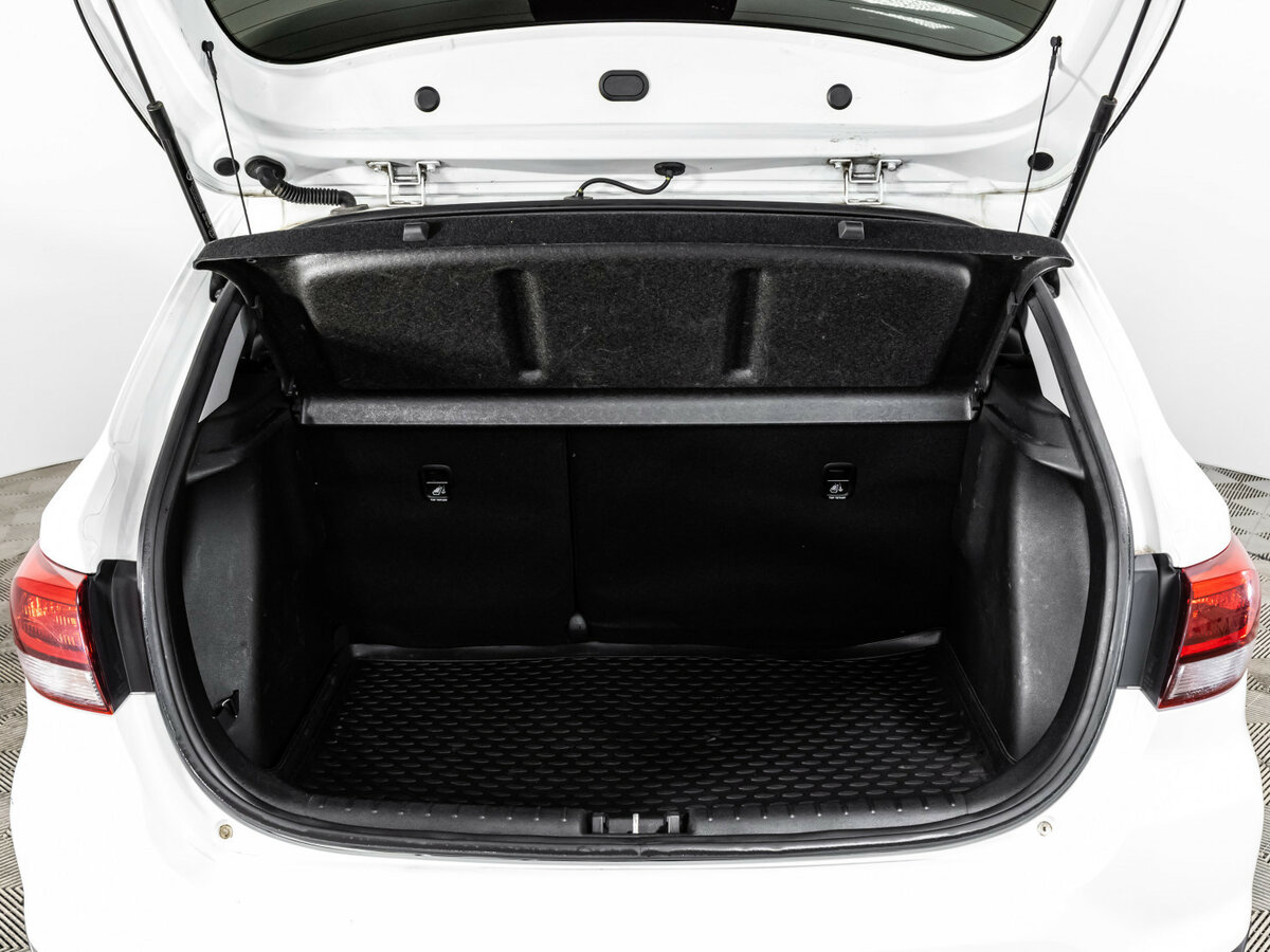 Б/У Киа Рио 2018 года. Фото: #16