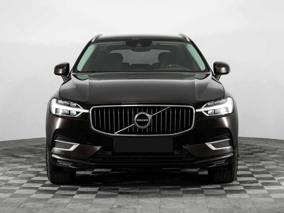 Volvo XC60 2019 года с пробегом. Фото: #1