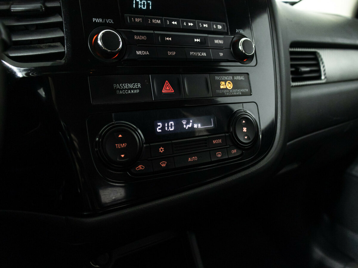 Mitsubishi Outlander 2013 года с пробегом. Фото: #13