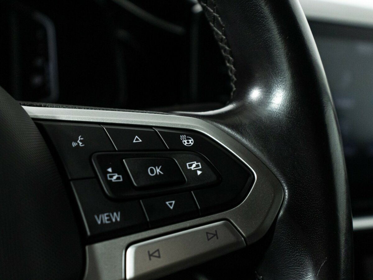 Б/У Фольксваген Поло 2020 года. Фото: #17