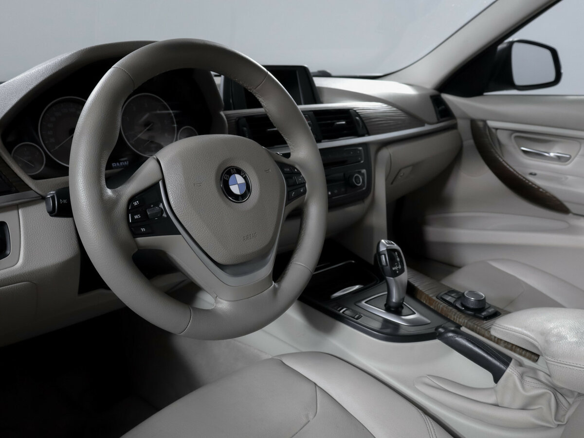 BMW 3 серии 2012 года с пробегом. Фото: #10