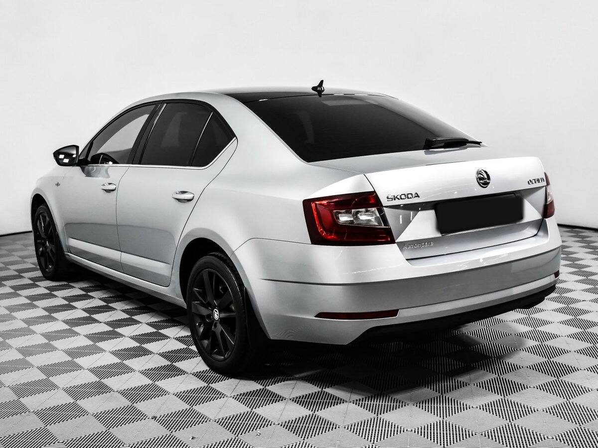 Б/У Шкода Октавия 2020 года. Фото: #6