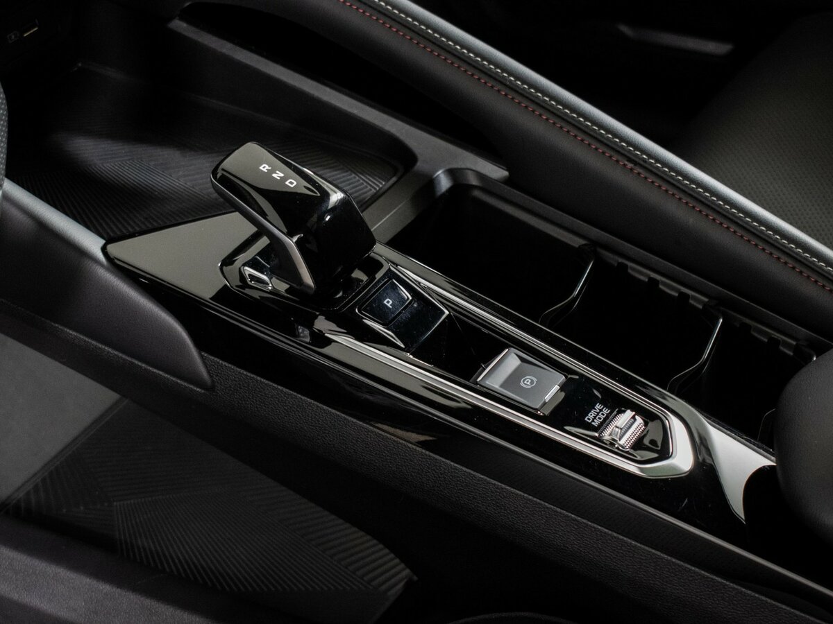 Б/У Джили Кулрэй 2023 года. Фото: #12