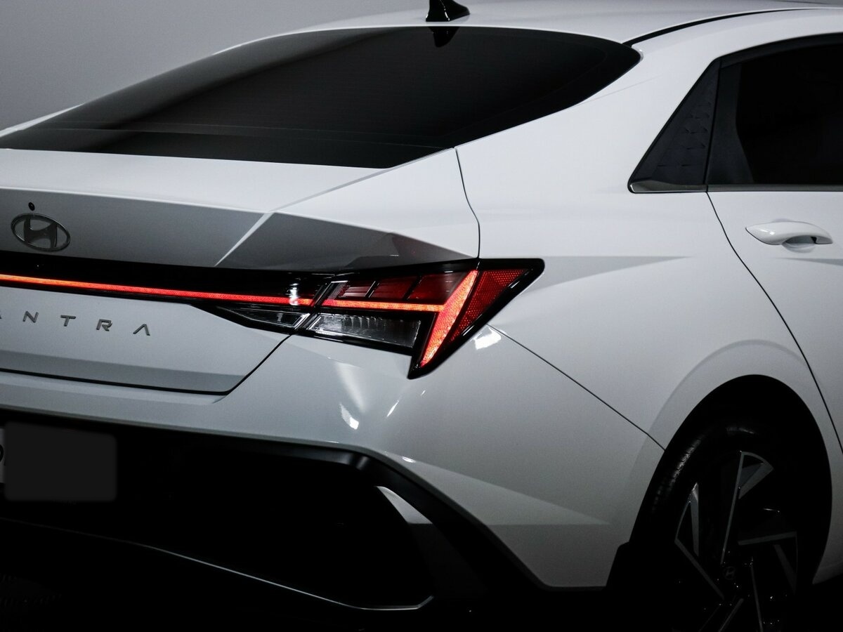 Б/У Хендай Елантра 2024 года. Фото: #12