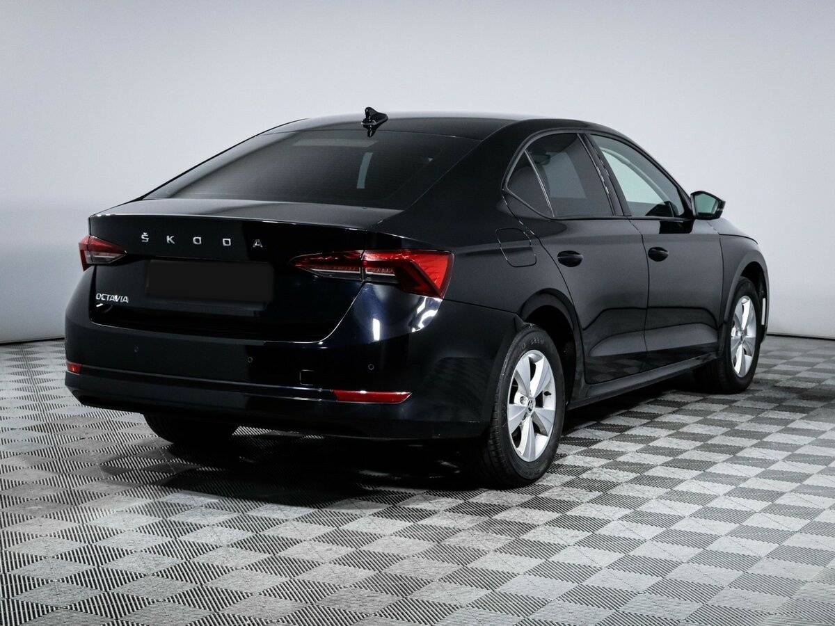 Б/У Шкода Октавия 2020 года. Фото: #3