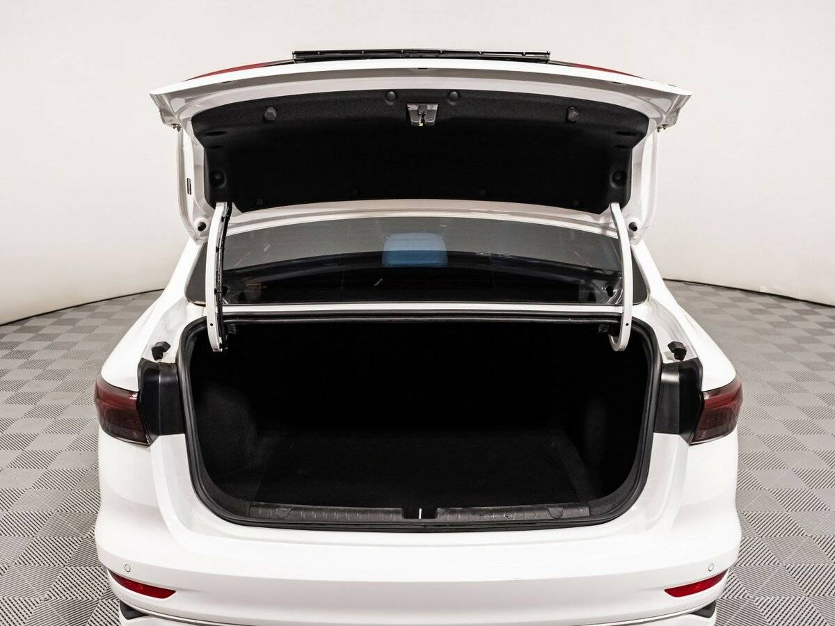 Б/У Джили Эмгранд 2023 года. Фото: #15