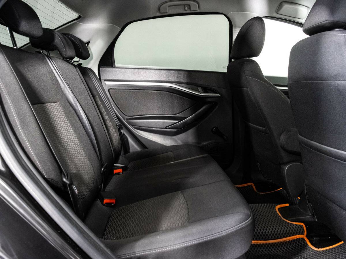 Б/У Лада (ВАЗ) Веста 2017 года. Фото: #12