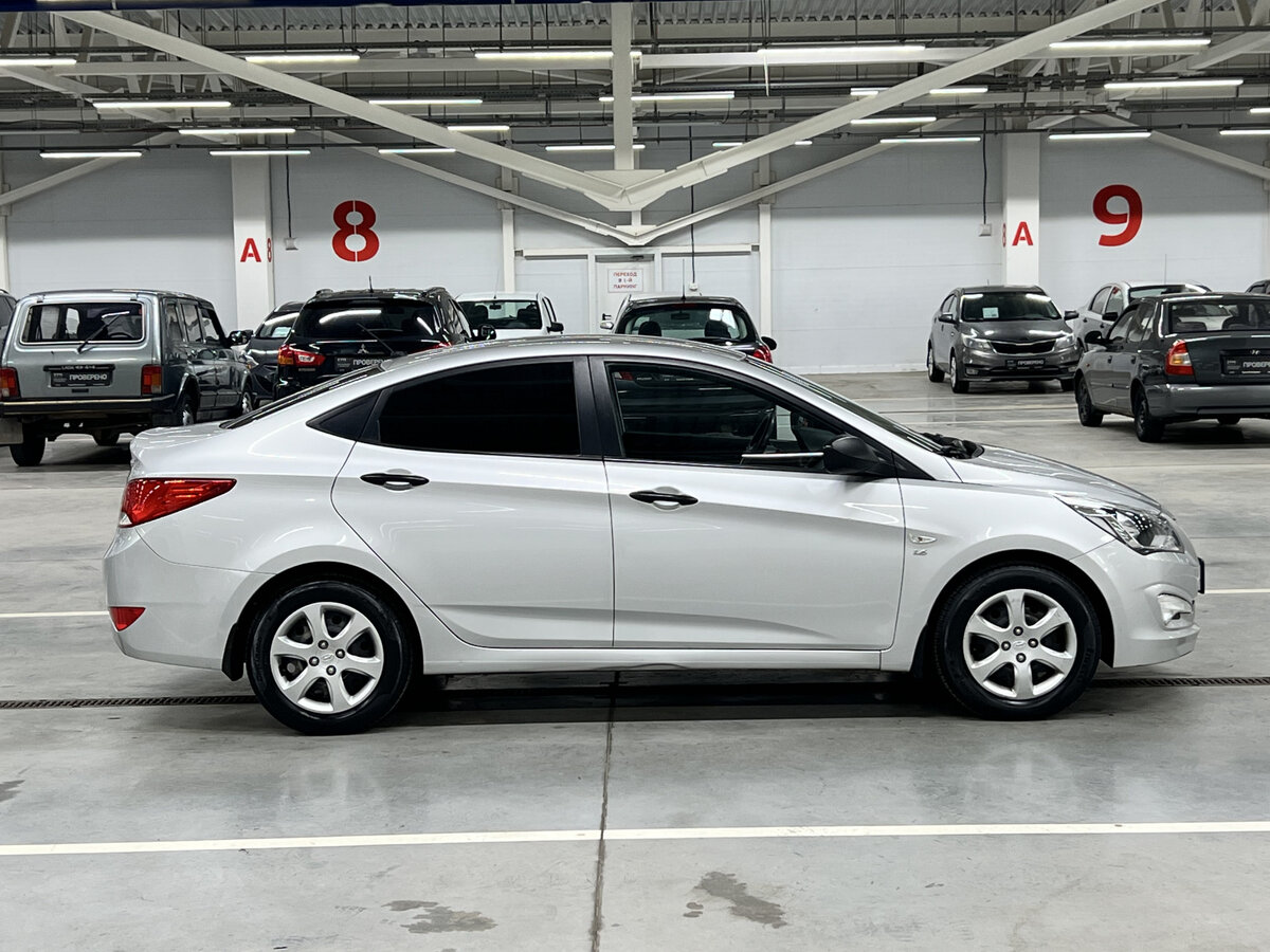 Hyundai Solaris 2015 года с пробегом. Фото: #3